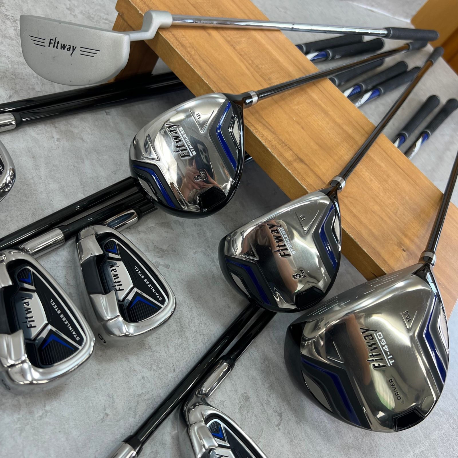 Fitway・ゴルフセット】キャデイバッグ＋クラブ11本 メンズ 右利き