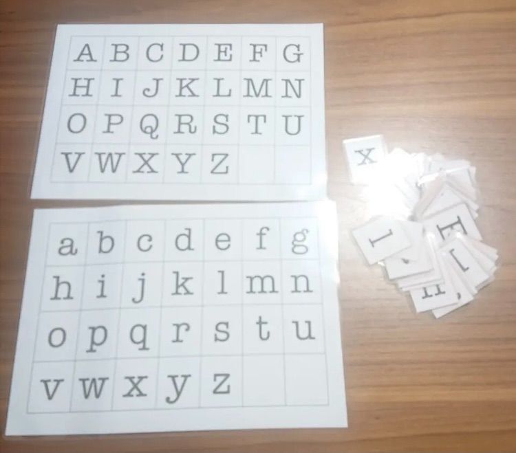 メルカリshops 遊び方無限大 アルファベットの大文字 小文字の表と大文字 小文字カードセット