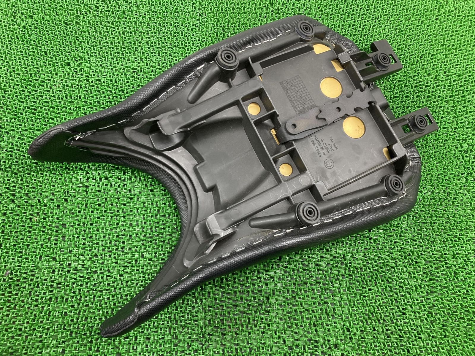 R1200RS シート 5253 8 550 755 BMW 純正 中古 バイク 部品 ドライバー