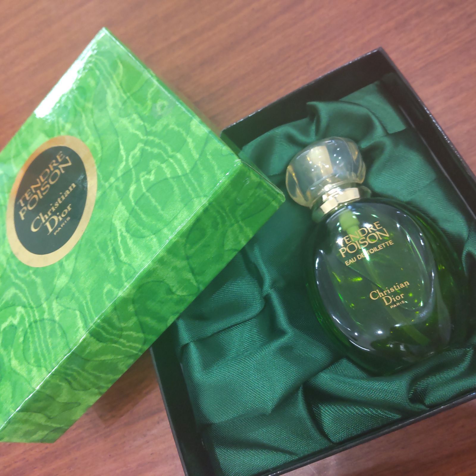 Dior タンドゥル プワゾン オードゥ トワレット EDT 30ml