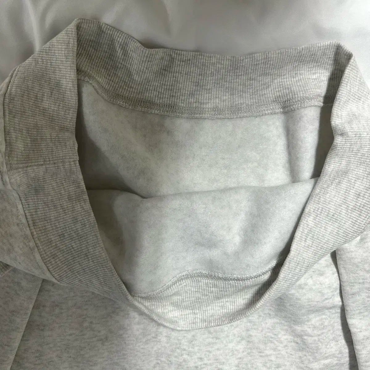 ローリーズファーム　キティ　トレーナー　スウェット白 限定50周年 ハローキティ 50 記念日 トレーナー ローリーズファーム キティ