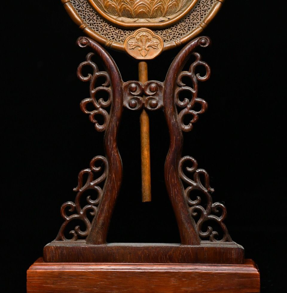 旧家蔵出し 黄楊木細密彫 千手觀音紋屏風 置物 賞物 文房具 書道品