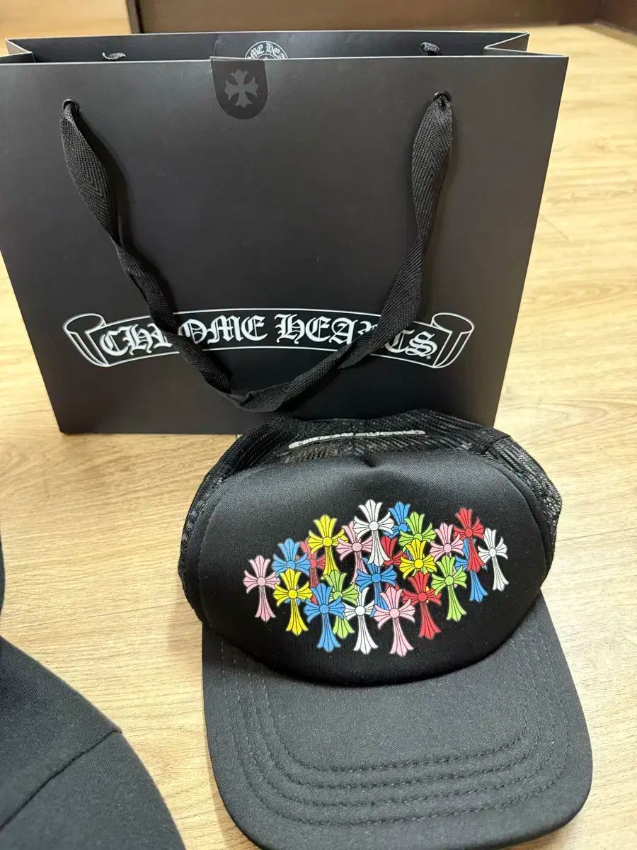 Chrome Hearts クロムハーツ マルチカラー クロス メッシュ トラッカーハット