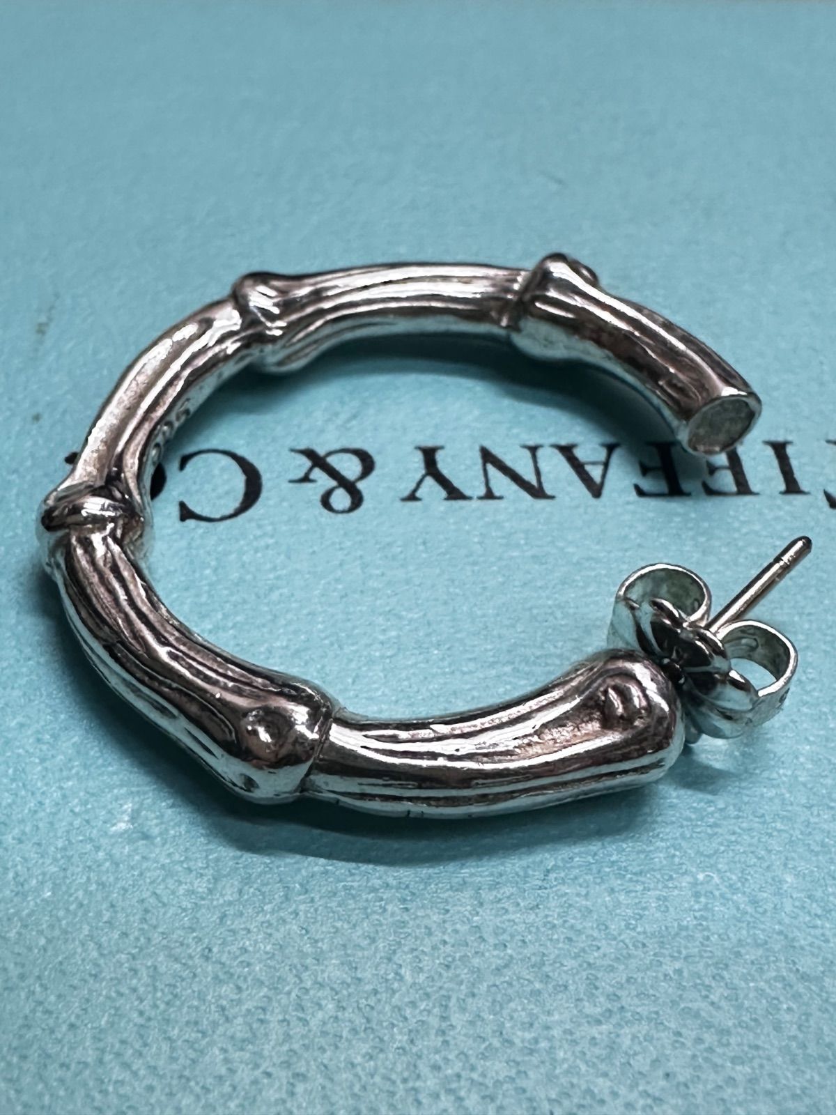 専用商品　オールドティファニー 片耳 バンブー フープ ピアス 廃盤品 TIFFANY＆Co ティファニー バンブー フープ ピアス 片耳のみ約27㎜重量