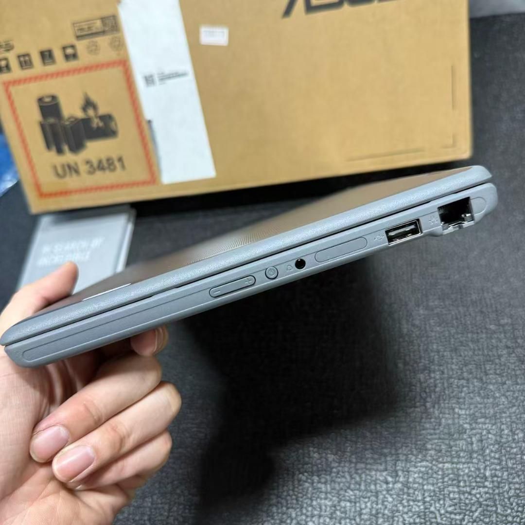 NEC LAVIE NS850/D i7-6567U メモリ4GB HDD 500GB Win10 タッチ機能