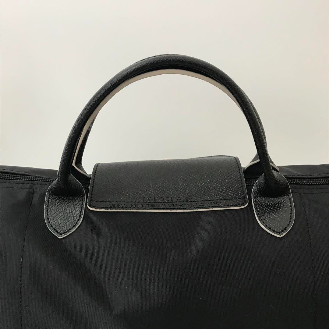 トラベルバッグ