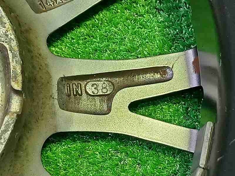 社外 ウェッズラヴリオンRM01