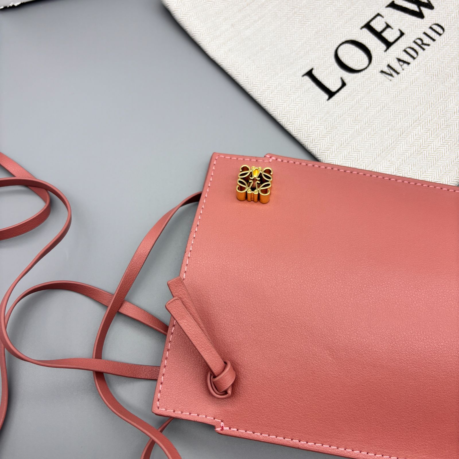 ロエベ LOEWE ダイスポケット ショルダーバッグ ピンク - メルカリ