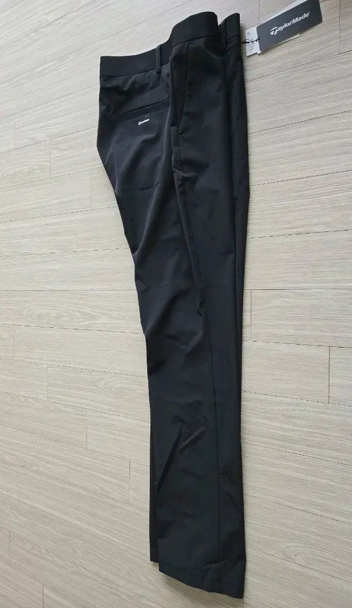 テーラーメイドゴルフ ズボン 33