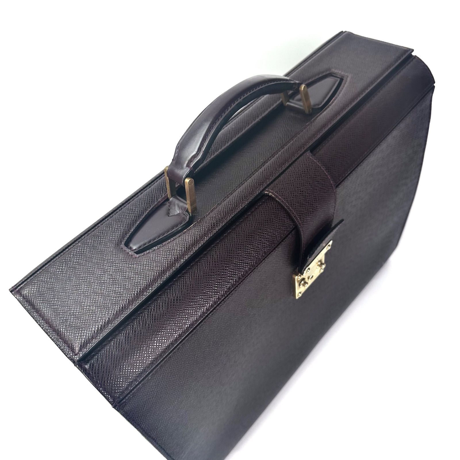 ✨LOUIS VUITTON タイガ ピロットケース✨ LOUIS VUITTON ルイヴィトン ブリーフケース タイガ ピロット