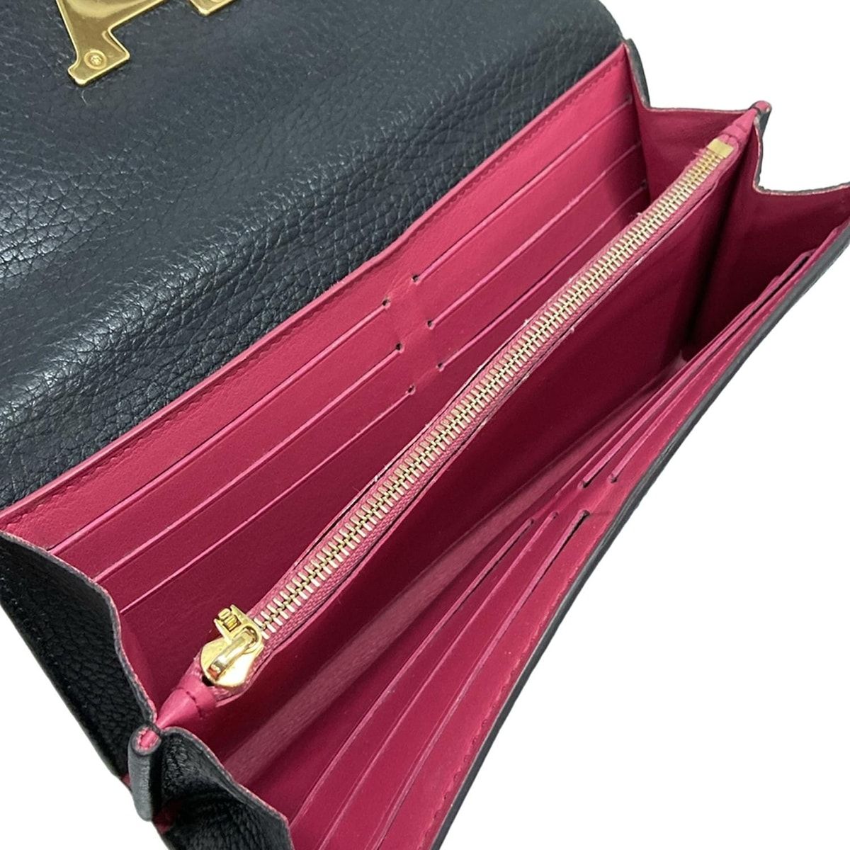 カプシーヌ ポルトフォイユカプシーヌ