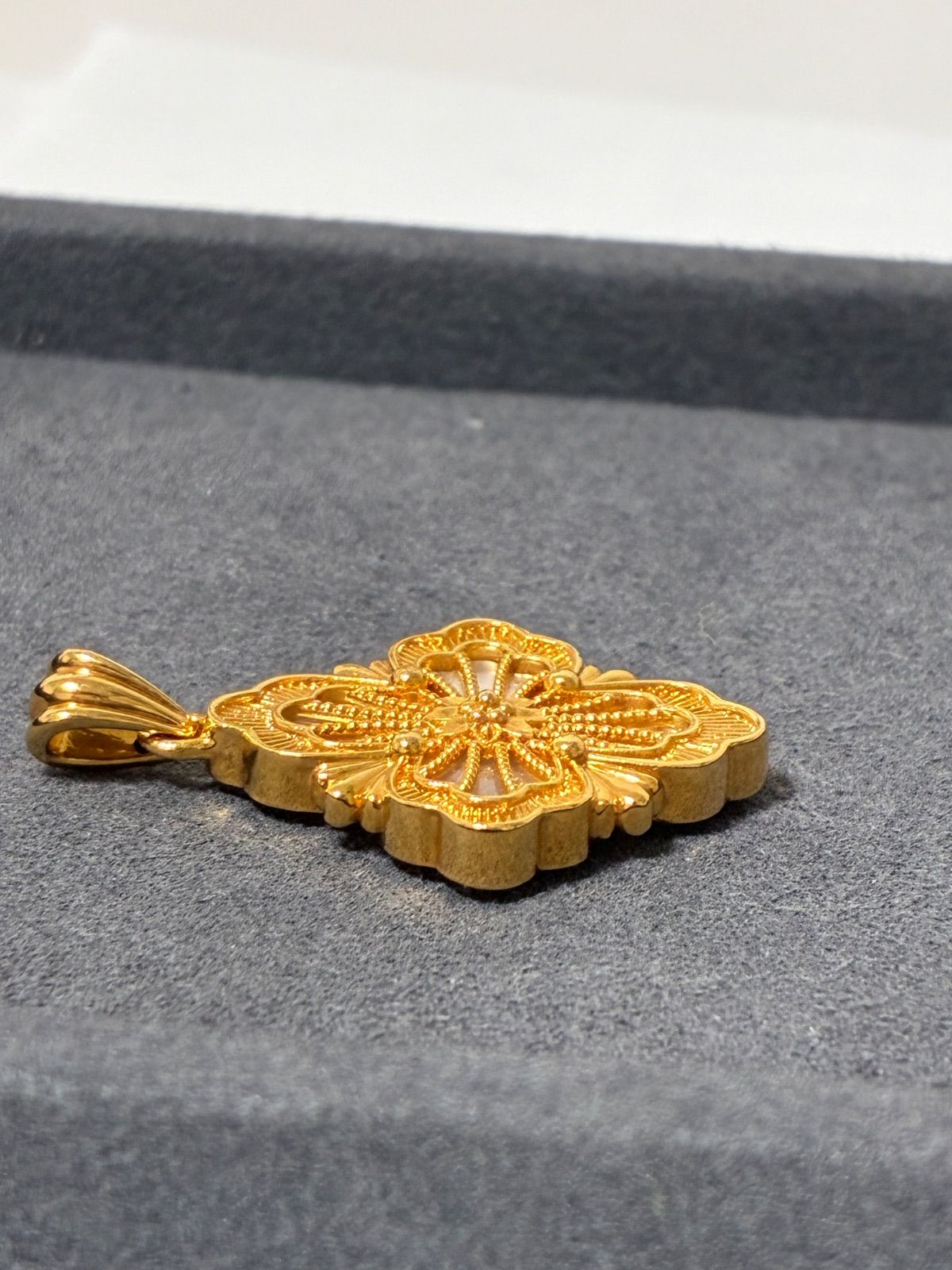 金貨 K18 18金 オペラチュールデザイン ペンダント