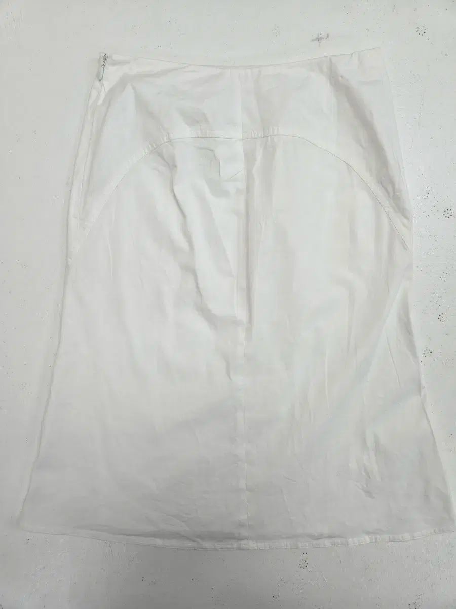 ヴァレンティノ 白 H LINE スカート
