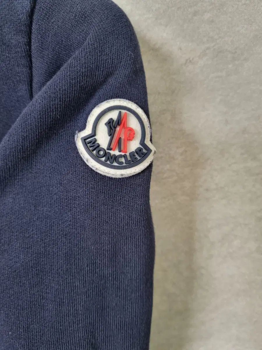 正規品 MONCLER(モンクレール) キッズ トレーナー 秋冬☆MONCLER