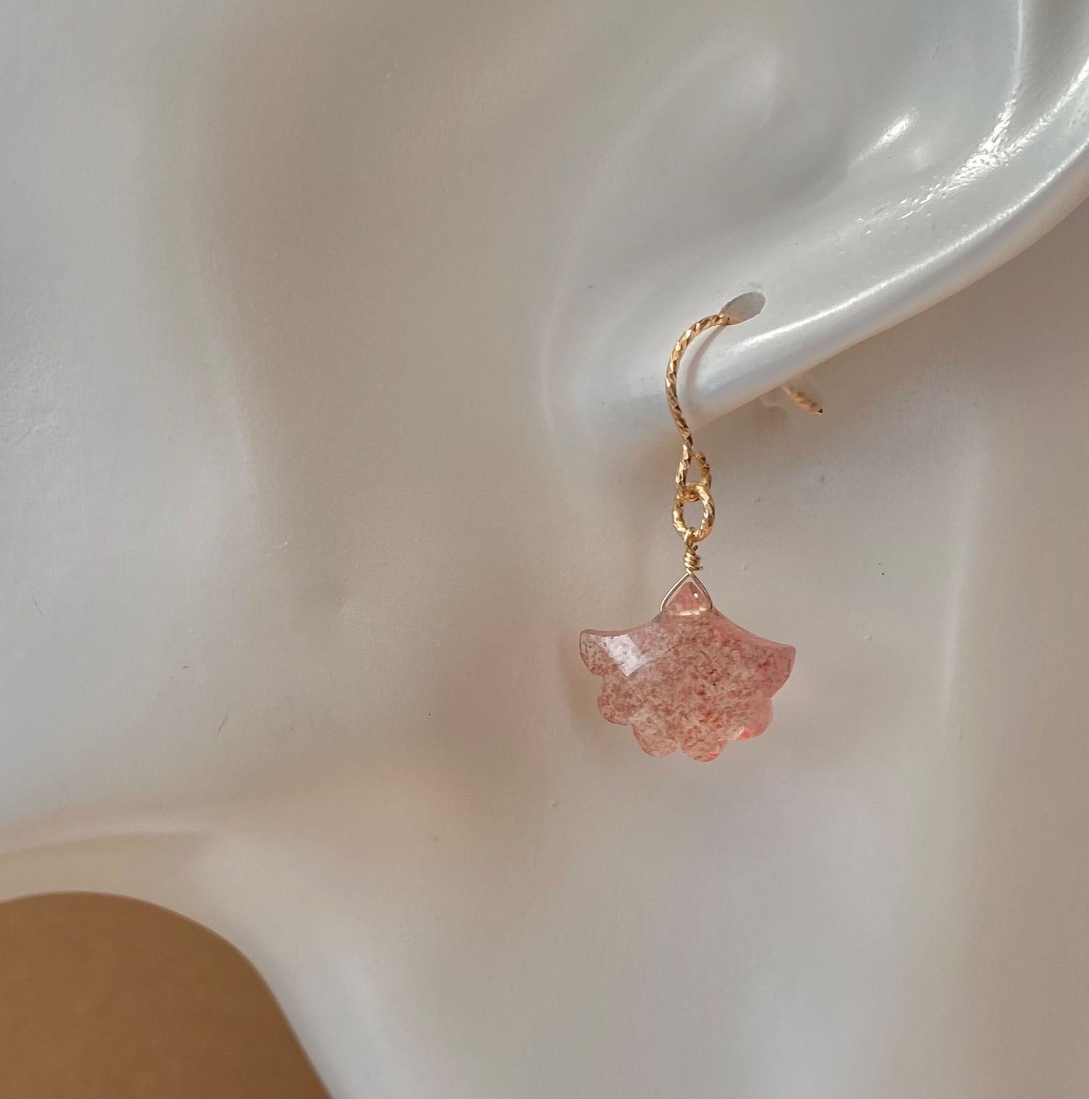 14kgfアクアマリンフリルカービングペンダントトップ 【公式通販】