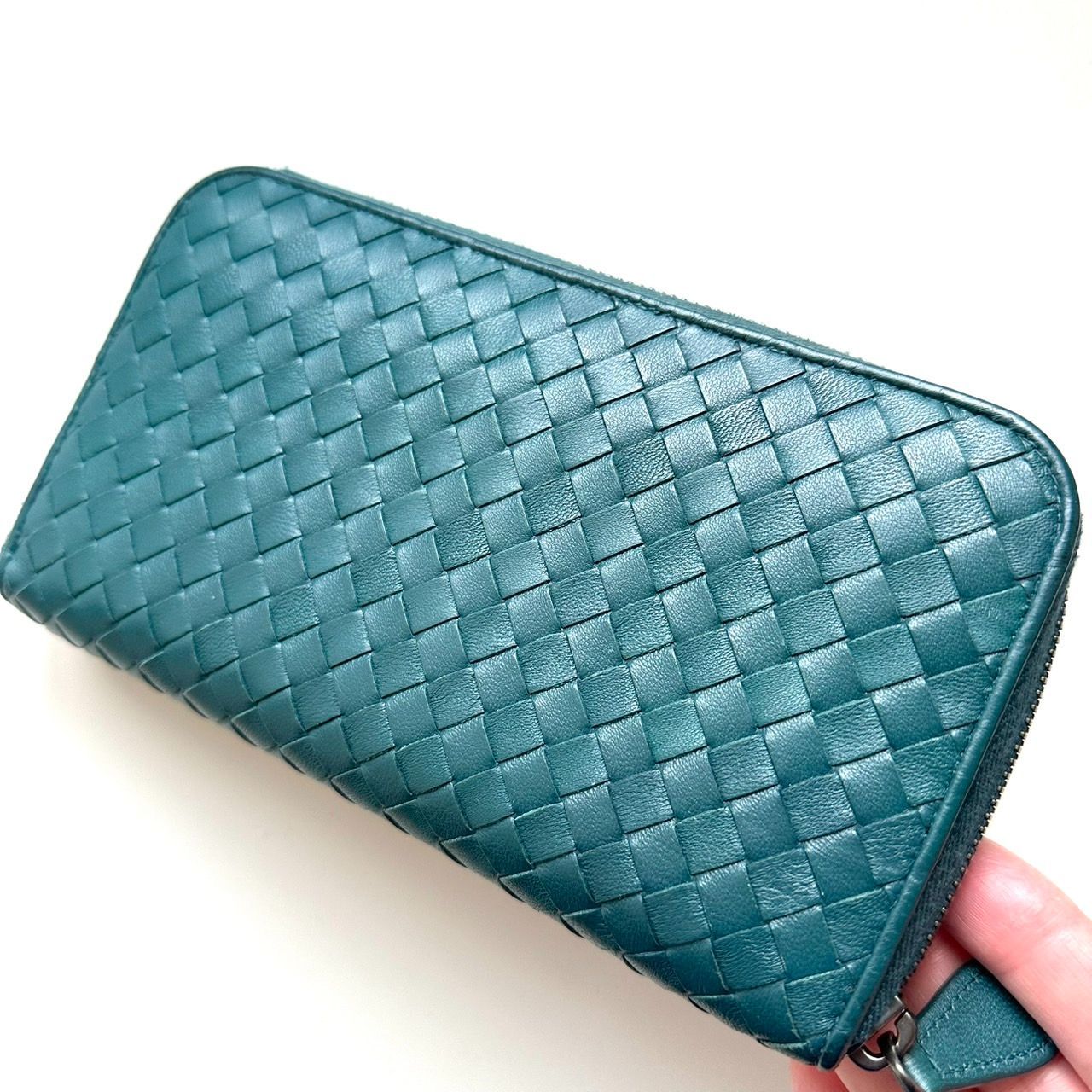 【美品】ボッテガヴェネタ　デボスイントレチャート　長財布　グリーン 中古】BOTTEGA VENETA（ボッテガ ヴェネタ） イントレチャート