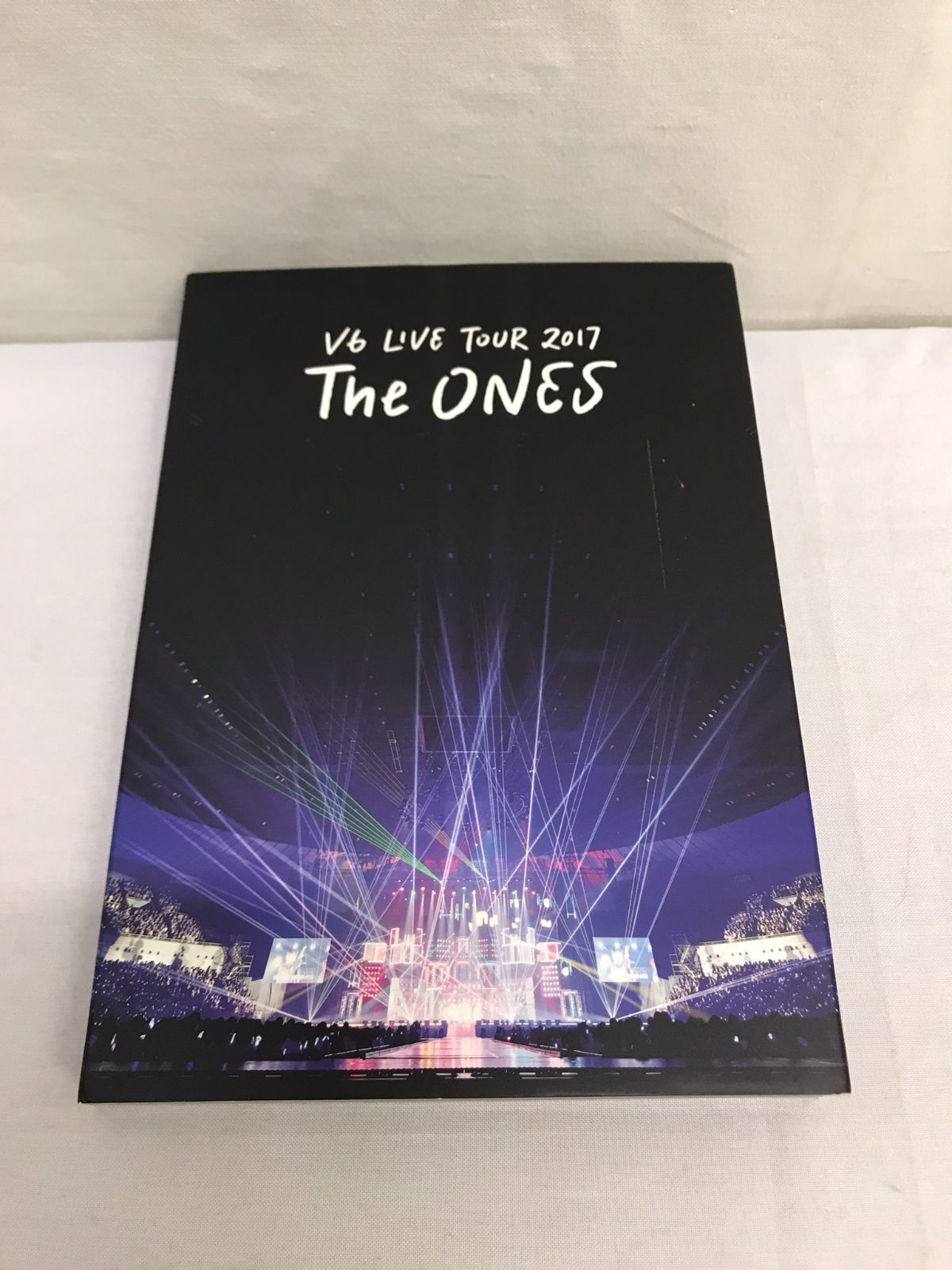 V6 LIVE TOUR2017 The ONES 通常版ブルーレイ２枚組 - 邦画・日本映画