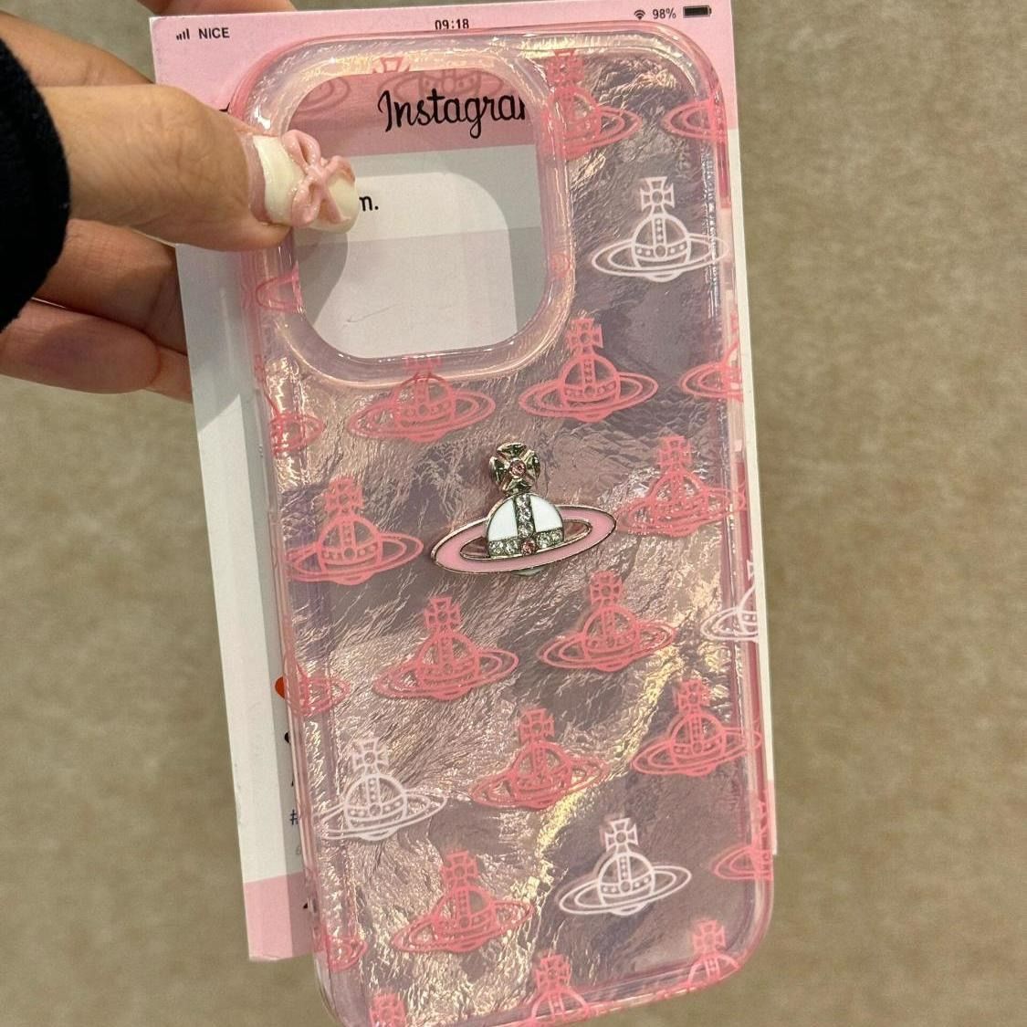 VIVIENNE WESTWOOD　ヴィヴィアンウェストウッド　立体ORB　16シリーズ対応　携帯ケース　ピンク　かわいい