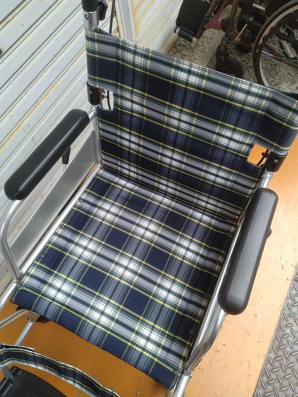 アルミ介助式車いす 超軽量ニューライトシリーズ