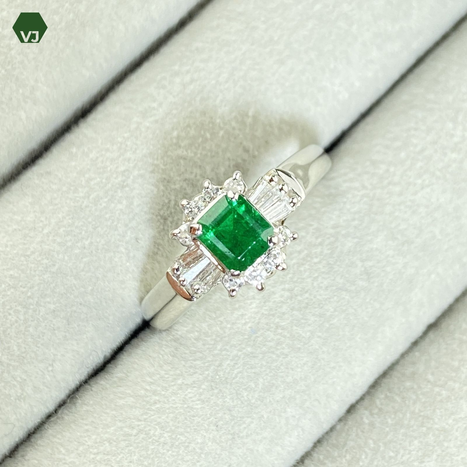 27-24】エメラルド ダイヤモンド リング E0.43ct D0.2ct【中古