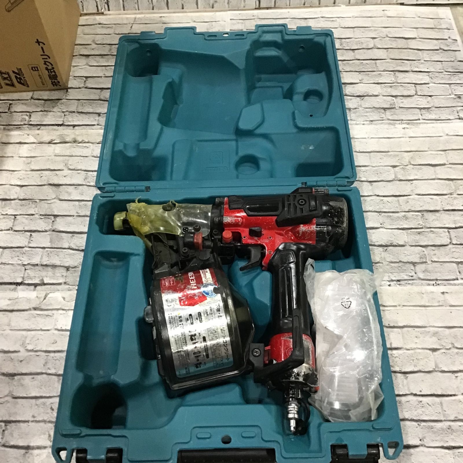 マキタ(makita) 高圧エア釘打ち機 AN633H【川口店】