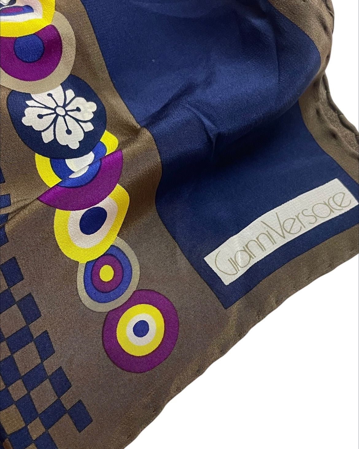 ジャンニヴェルサーチストール 楽天市場】ヴェルサーチ ベルサーチ マフラー ストール メンズ