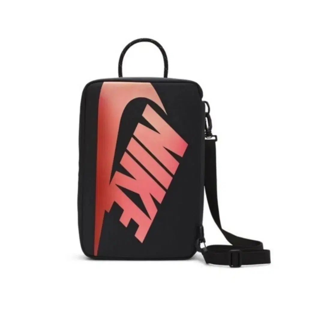 NIKE(ナイキ) シューボックスバッグ ブラック/レッド 12L - メルカリ