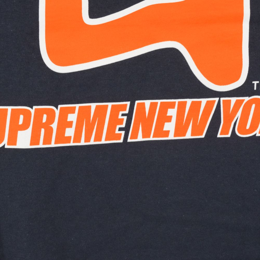 SUPREME (シュプリーム) 22AW ×New York Yankees Kanji MLBi Teams Tee ×ヤンキース  最高ロゴプリントクルーネック半袖Tシャツ ネイビー - メルカリ