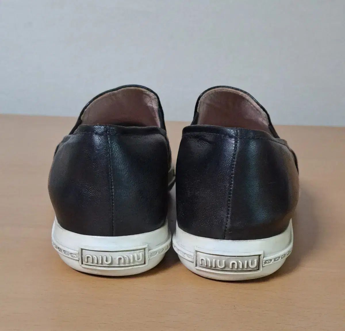 トゥ ローファー