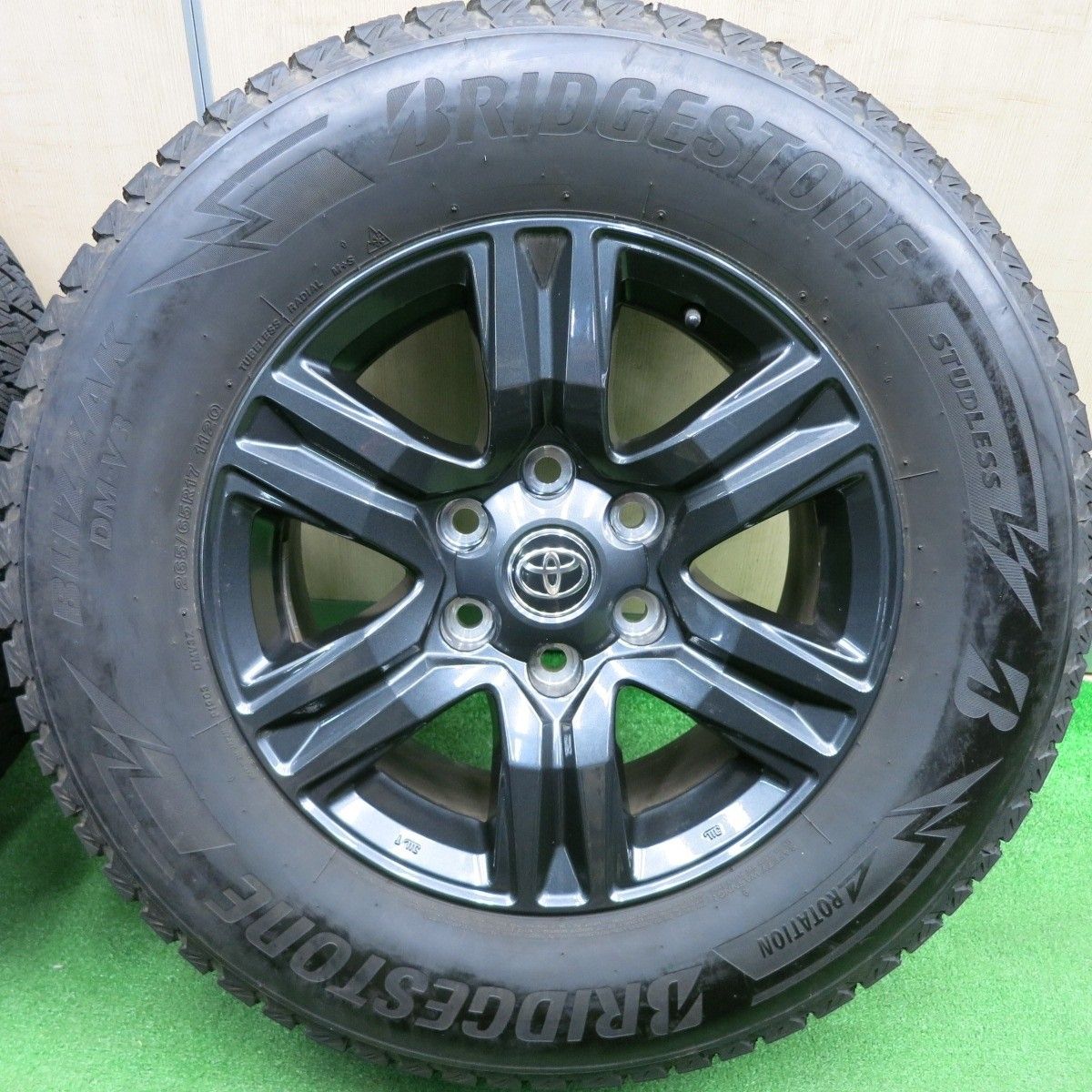 ブリザックDM-V3スタッドレス ホイルセット 265／65R17 1120 トヨタ
