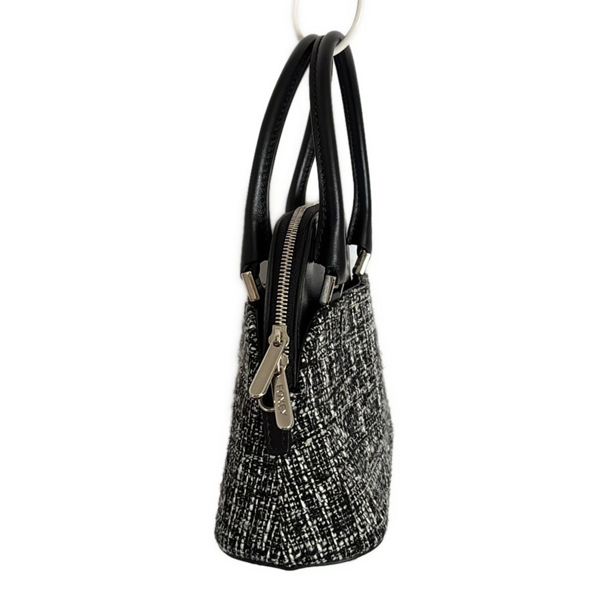FOXEY(フォクシー) ハンドバッグ美品 - 黒×白 ミニバッグ レザー