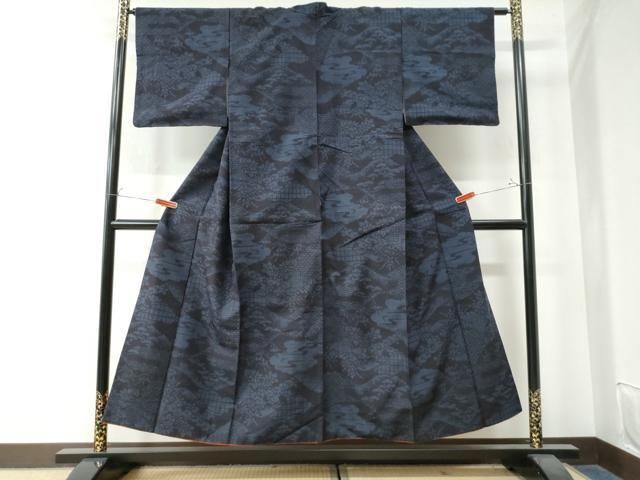 平和屋着物 結城紬 100亀甲 雲取り御所車吉祥花文 正絹 CAAW8291yc