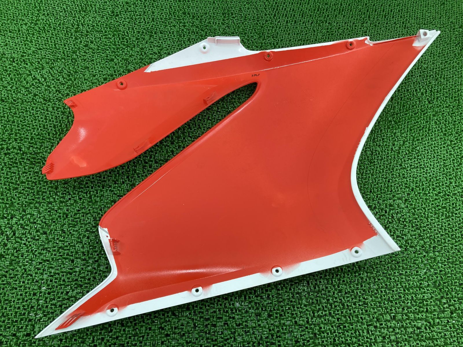 959パニガーレコルセ サイドカウル 左 赤/白 480.1.713.1A ドゥカティ