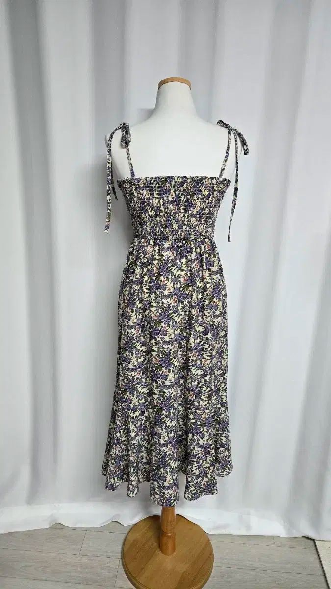 フラワー パターン ロング ワンピース 黒 AIC. OFFICIAL