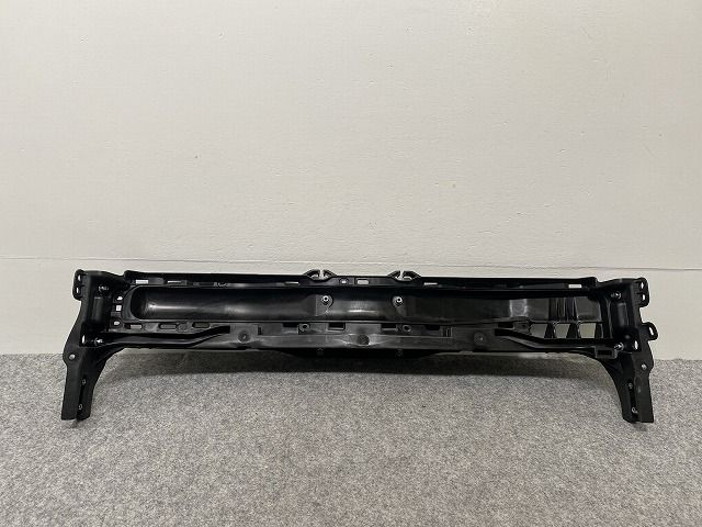 格安，送料無料 ヤリスクロス G/X MXPB10/MXPB15 純正 フロント