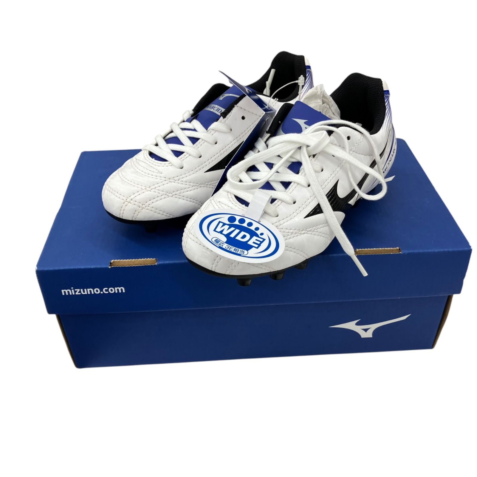 186000mizuno ミズノ　スパイク　キッズ　白/青　19cm　美品・タグ付き