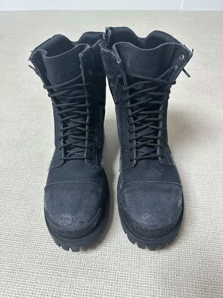 42 BALENCIAGA(バレンシアガ) コンバット ストライク ブーツ 黒
