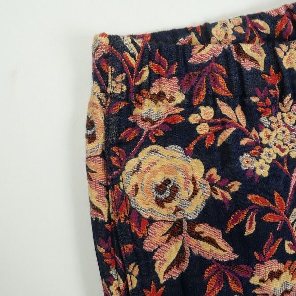 Jacquard Flowers