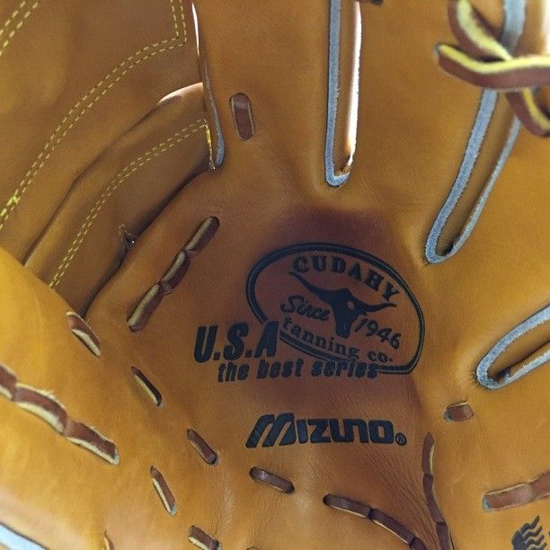 中古品 ミズノ MIZNO カダフィ CUDAHY 硬式 内野手用グローブ