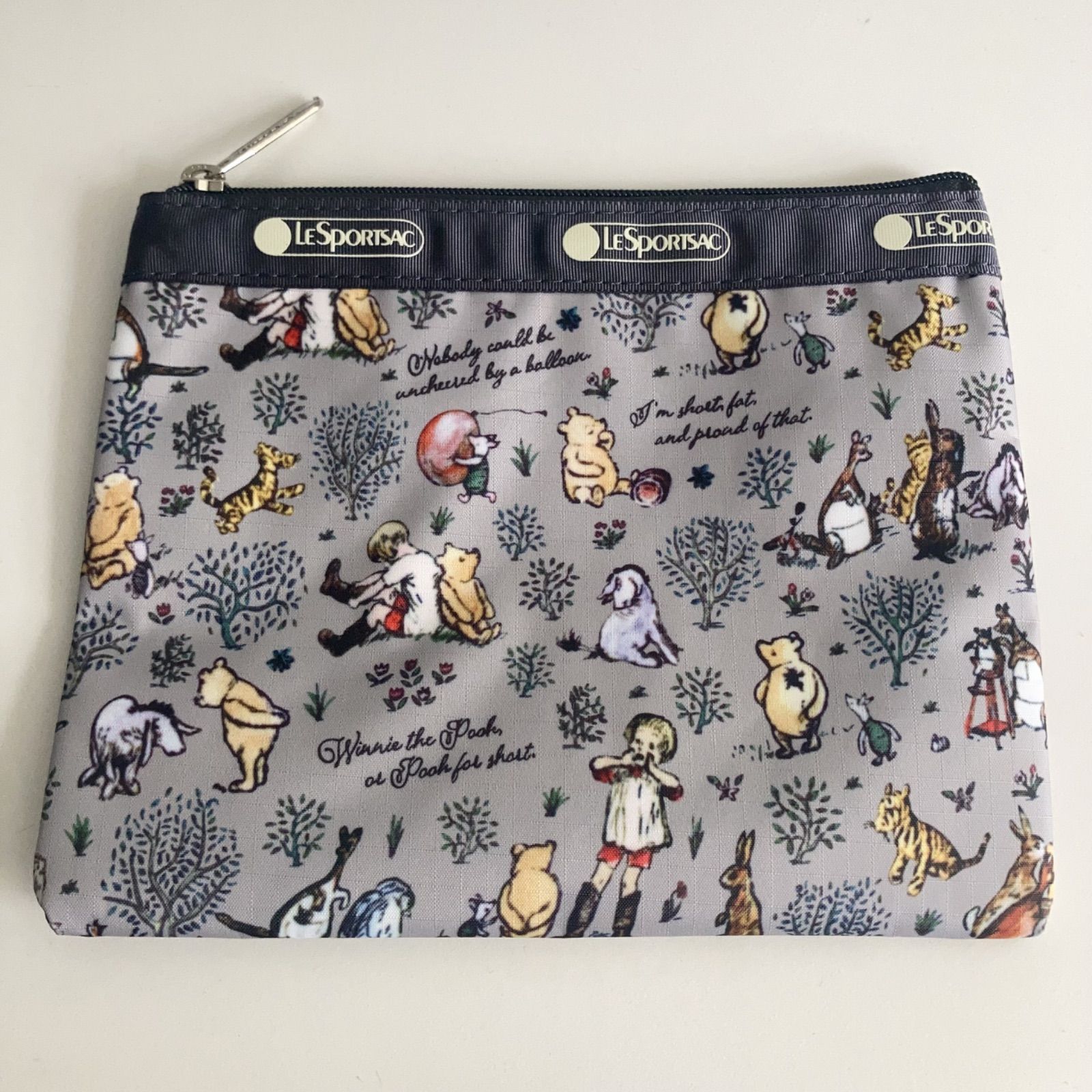 【新品】レスポートサック くまのプーさんコラボ　ショルダーバッグポーチ付き レスポートサック くまのプーさん コラボ ショルダーバッグ