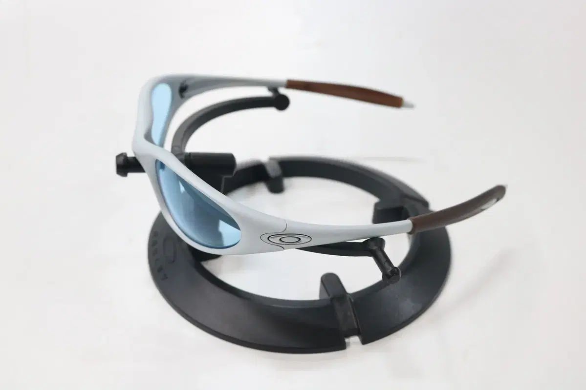 90s OAKLEY minute サングラス y2k ケース付き Oakley minute サングラス 90s OAKLEY minute サングラス y2k ケース