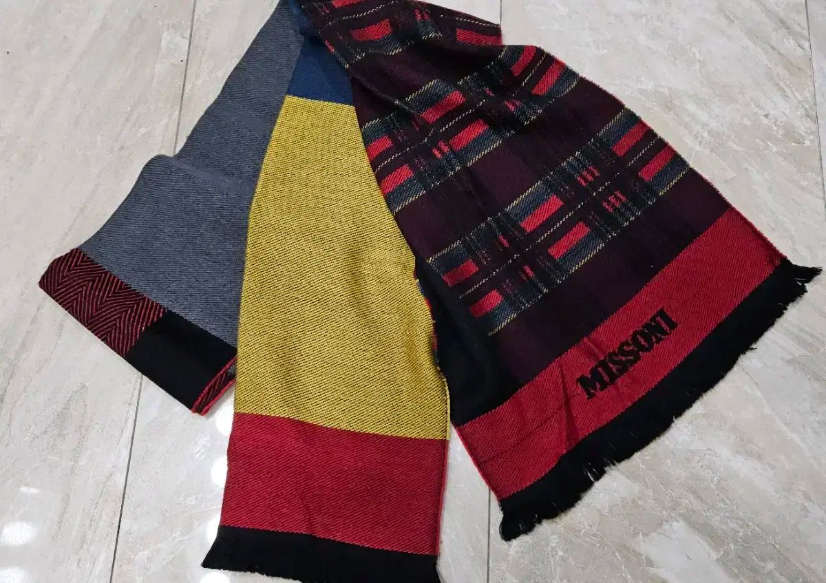 MISSONI ミッソーニ ラムウール きちんとした マフラー