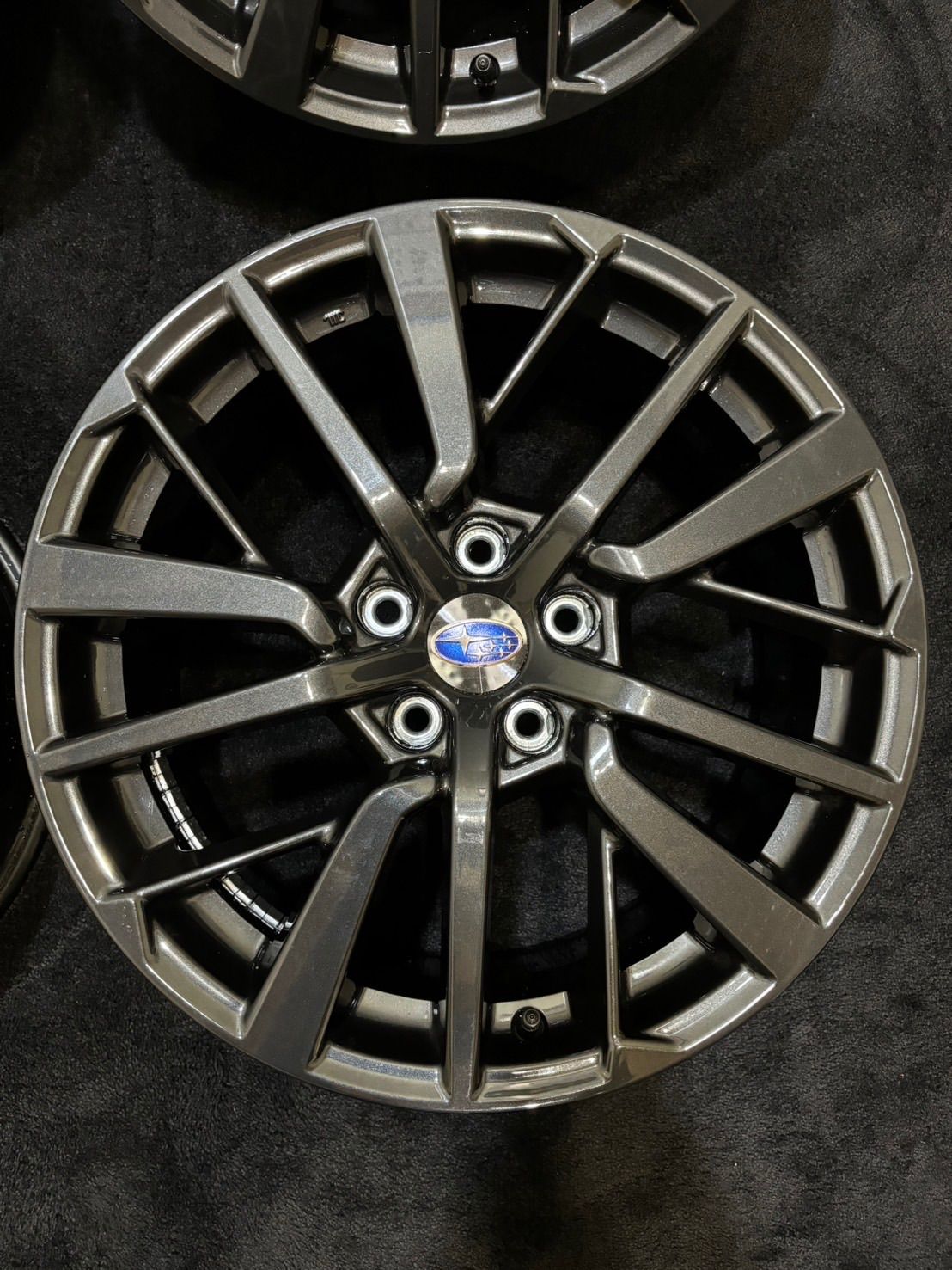 【美品】スバル WRX STI 純正 18in 8.5J +55 PCD114.3 ダンロップ ウインターマックス WM02 245/40R18 9分山 GRB GVB GDB インプレッサ スバル STI 純正235⁄55⁄18 114.3 7.5 55 BBS製 鍛造スバル VAB WRX