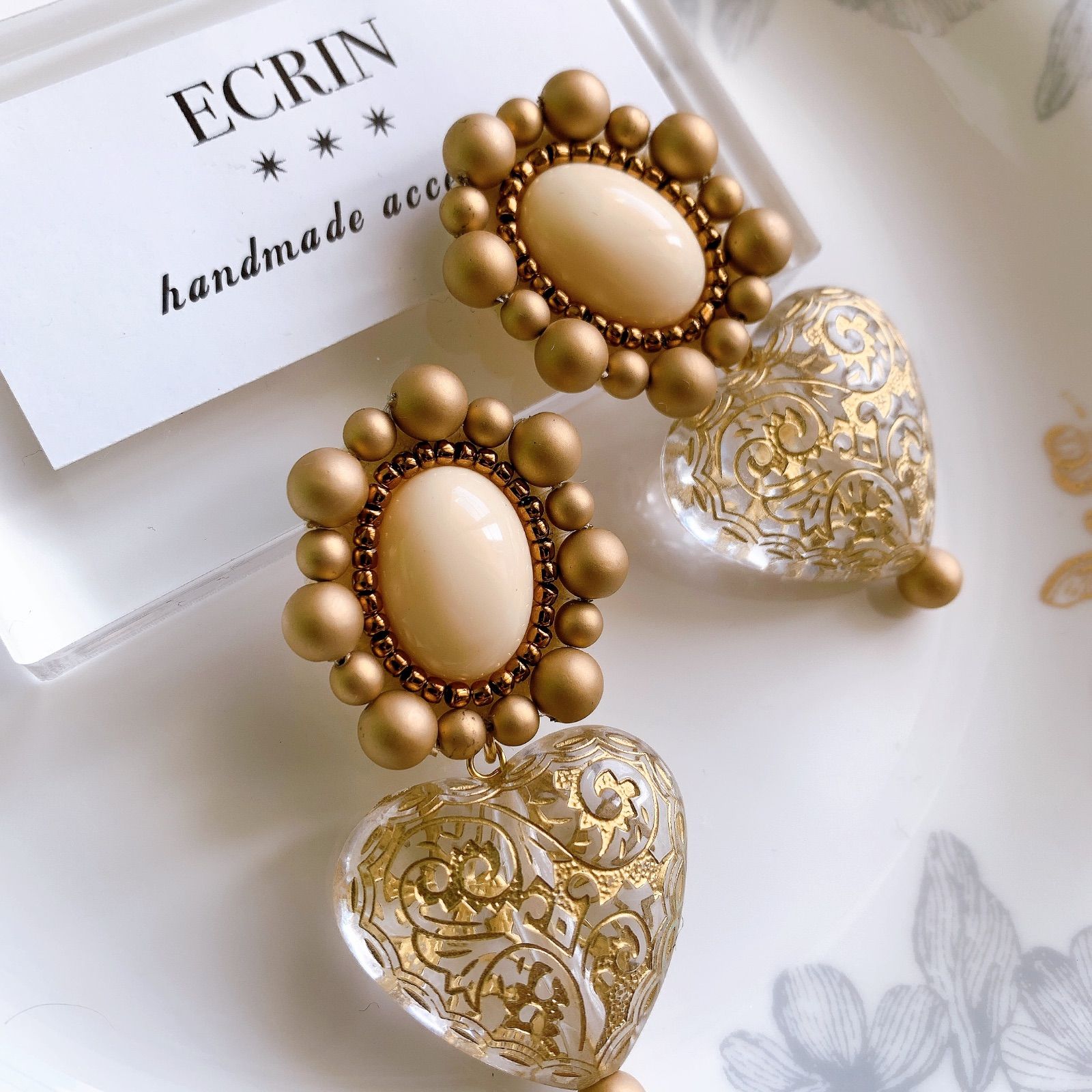 1387】ビーズ刺繍 パール ハート ハンドメイド アクセサリー ピアス 