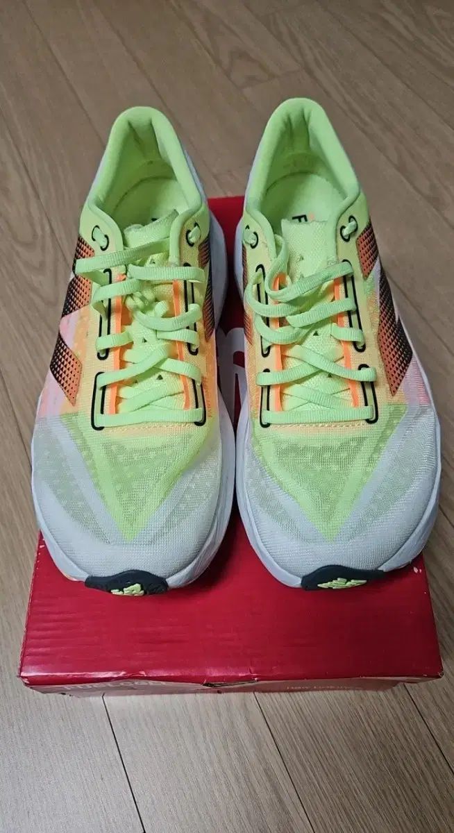 New Balance ニューバランス レベル V4 260 2E