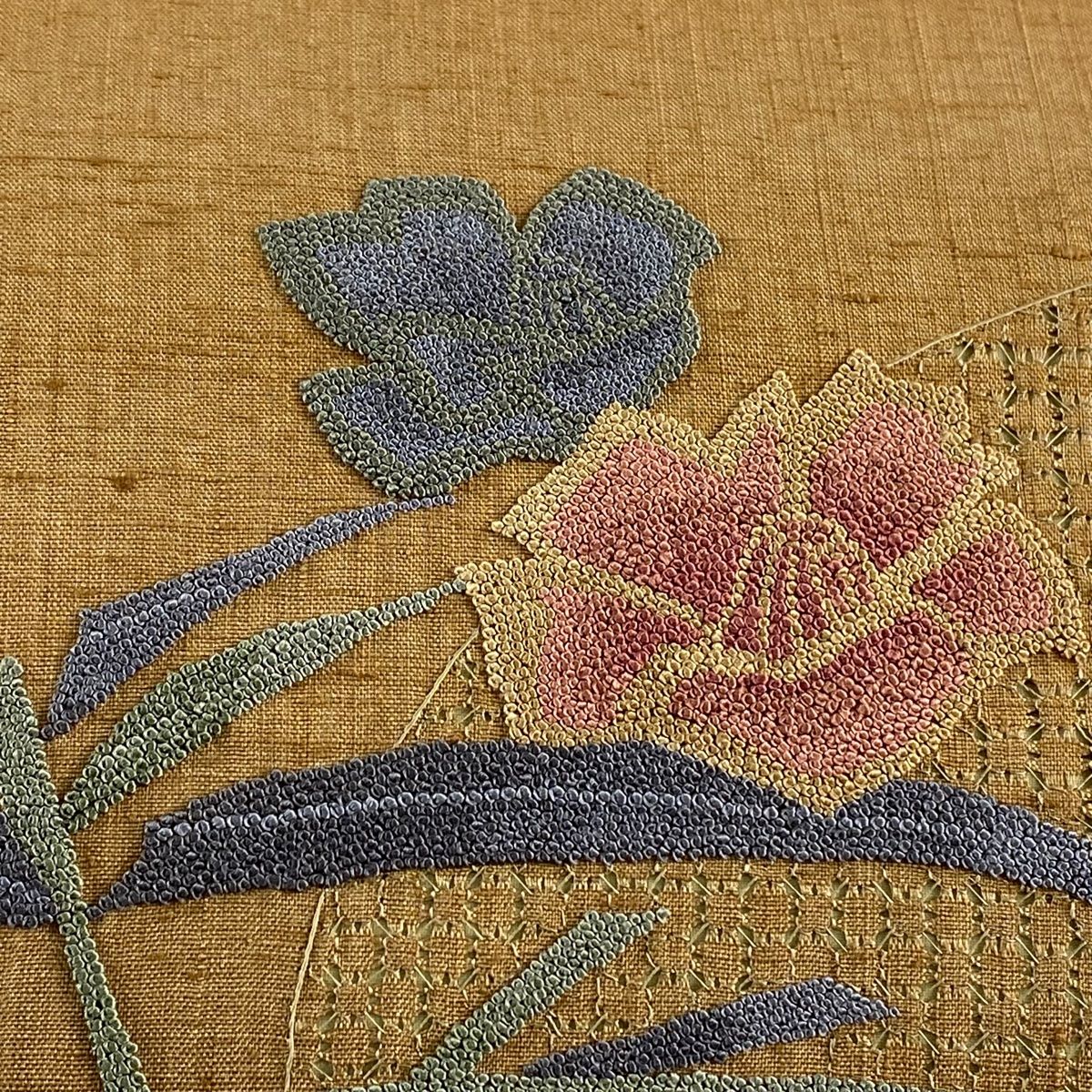 名古屋帯 秀品 紬地 草花 刺繍 薄茶色 正絹 【中古】 - メルカリ