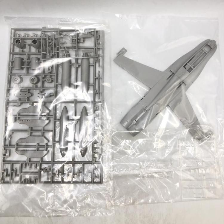 はせがわ - 【中古】ﾋｺｳｷ）07361 1/48 F/A-18A ホーネット &quot;R.A.A.F. 77SQ 70周年記念塗装&quot;[69][240069203300] 中古】ﾋｺｳｷ）07361 1/48 F/A-18A ホーネット 