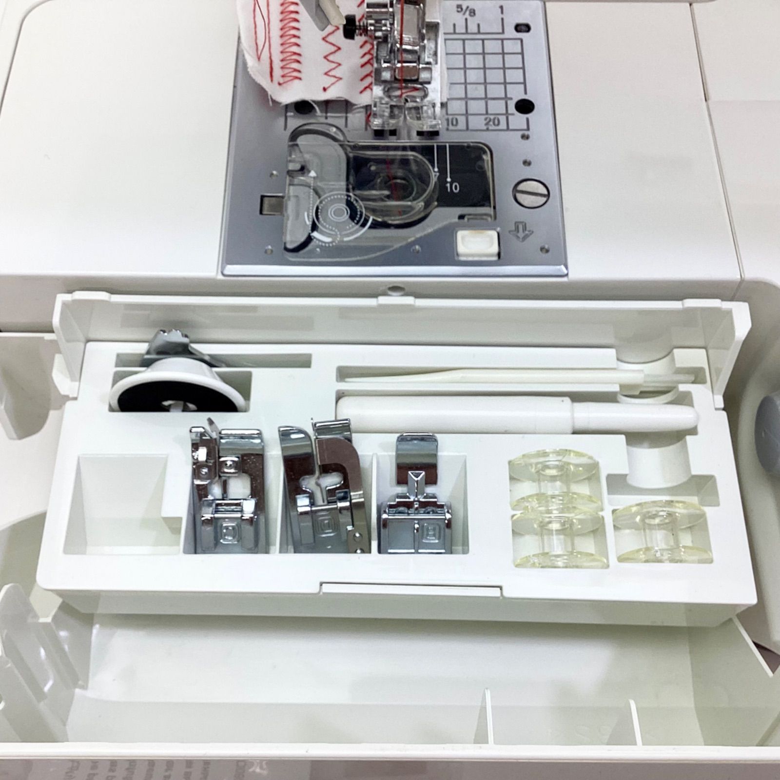 JUKI 家庭用ミシン　HZL-F3000  店内使用品　中古　817