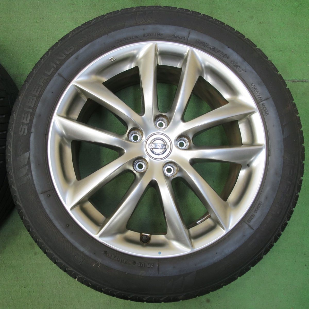 4本価格☆日産 V36 スカイライン 純正 225/55R17 セイバーリング SL201 