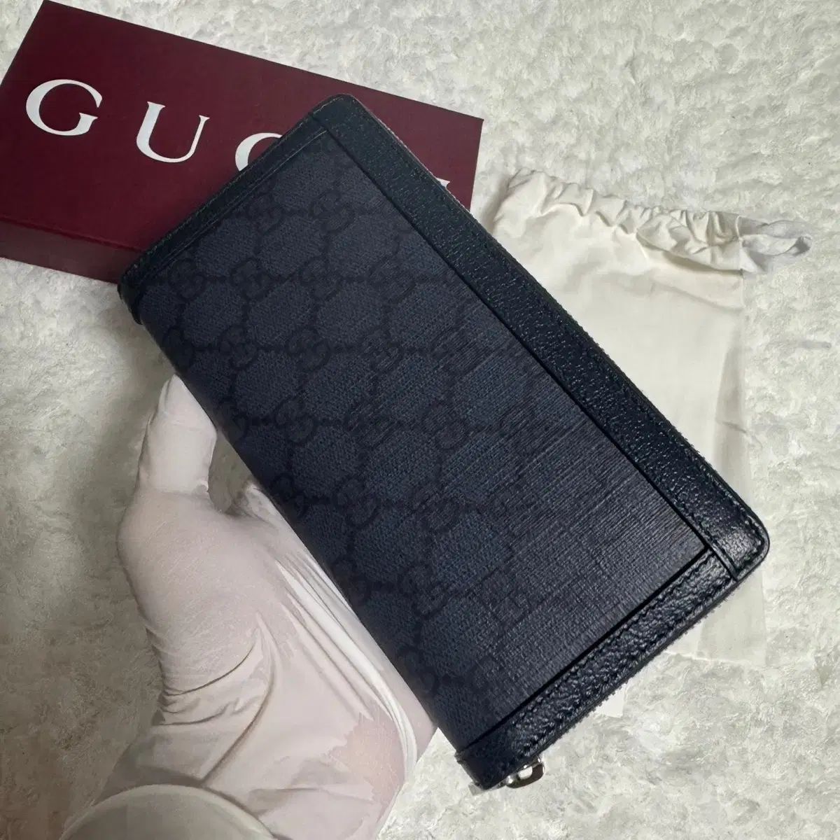 グッチ